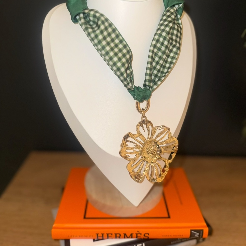 Green and Gold Floral Pendant Necklace